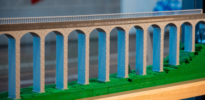 LEGOmodel2