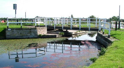 Holmes Swing bridge