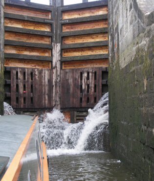 bingley five rise lock