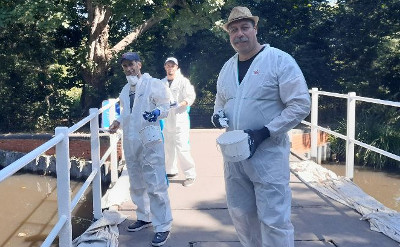 Bulls Swing Bridge volunteering 5